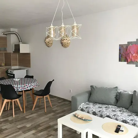 Apartment With Parking Space In Burgas, 300 M From The Beach アパート ブルガス